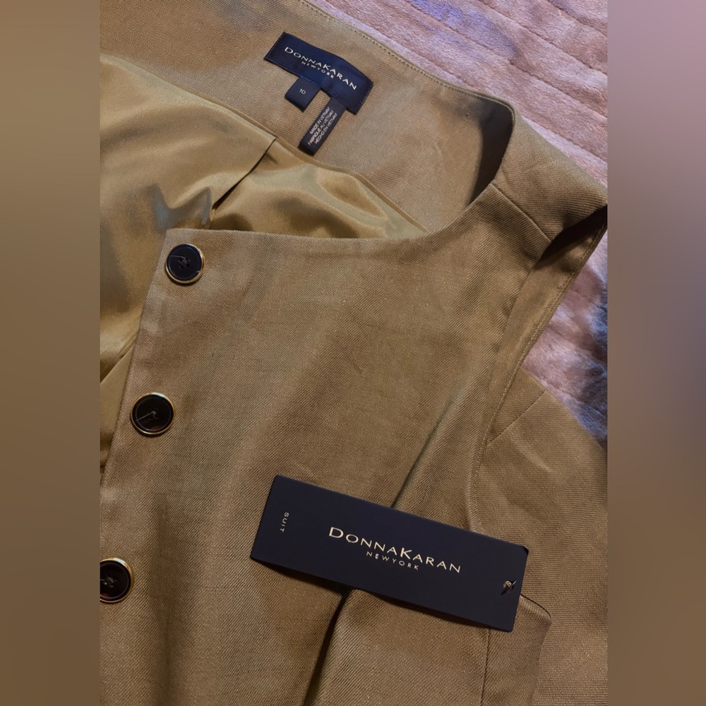 Donna Karan Women Linen Blend Vest Color Smoky Olive Medium Boat Neck Button NWT - Picture 12 of 14
